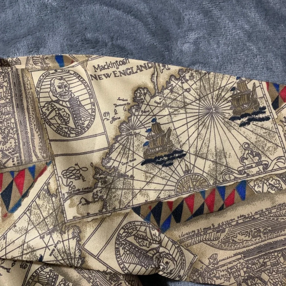 Vintage Mackintosh New England Map Nautical Souvenir Scarf Tie Massachusetts
